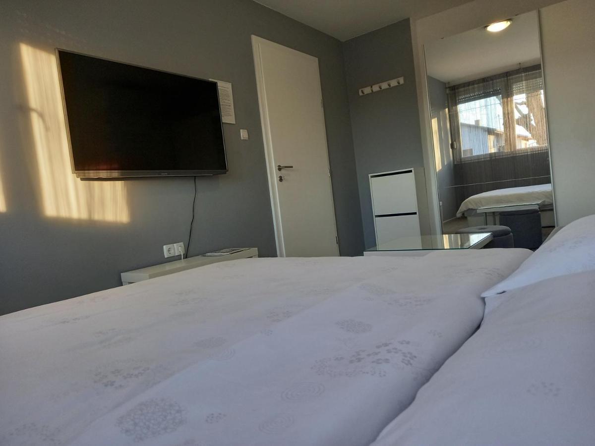 Apartment Sven Vinkovci Eksteriør billede