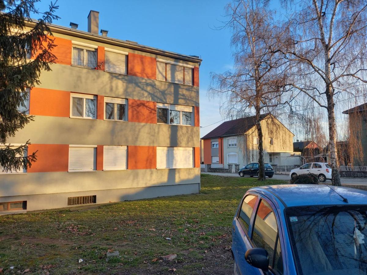 Apartment Sven Vinkovci Eksteriør billede