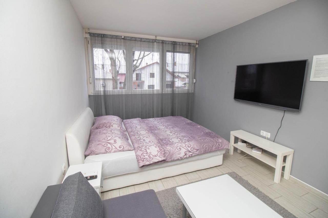 Apartment Sven Vinkovci Eksteriør billede