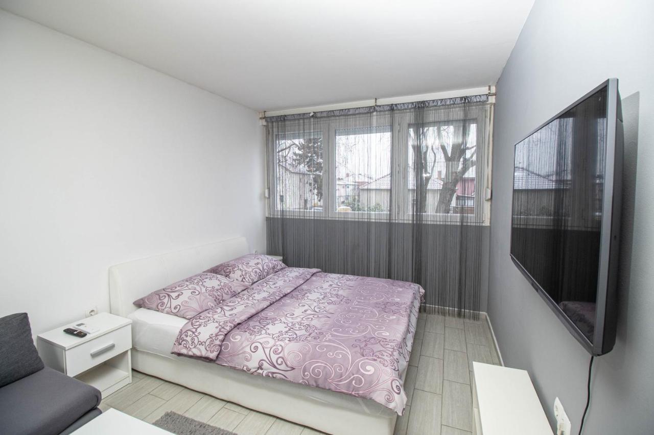 Apartment Sven Vinkovci Eksteriør billede